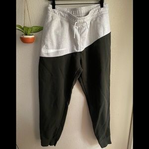 Nike jogger sweats size large